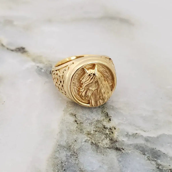 Fotos de anillos de oro para hombres sale