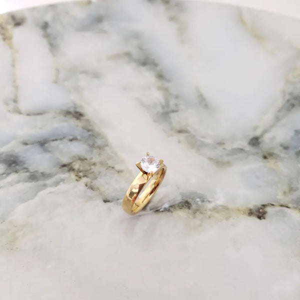 Anillo De Dama De Diseño Liso Ovalado Con Piedra Cristal1