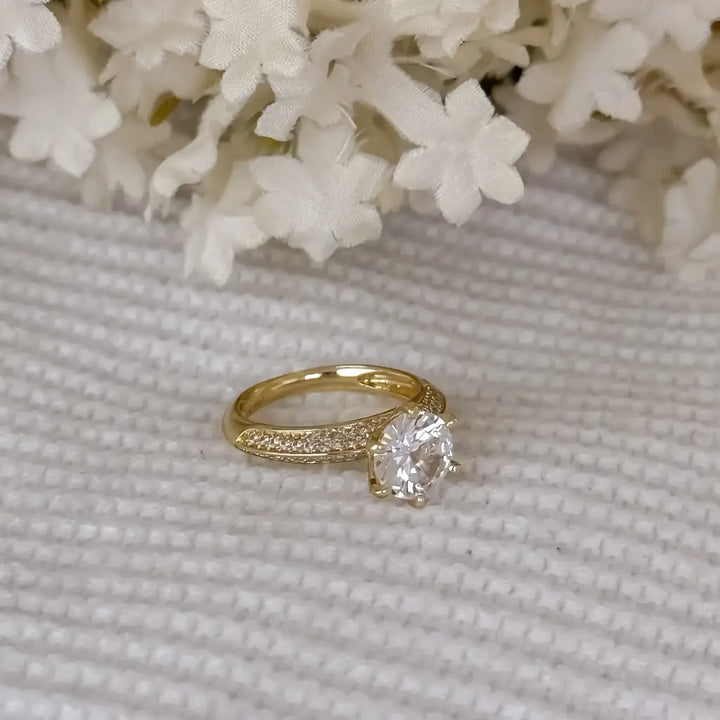 Argolla De Matrimonio De Dama De Diseño Delgado De Cintillo De Cristal Y Cristal Grande