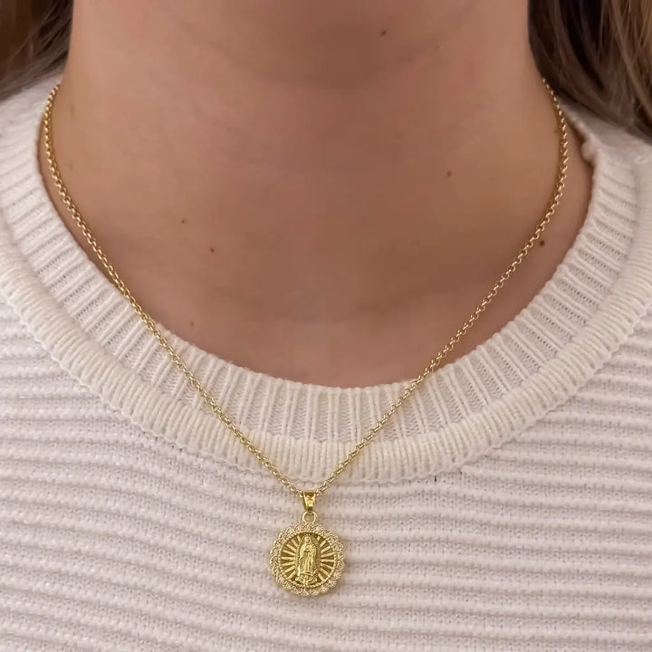Cadena De Dama De Tejido Aros De 50cm-1mm De Grosor Con Dije De La Virgen De Guadalupe Con Piedras Cristal