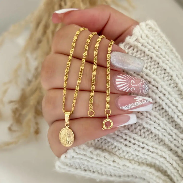 Cadena De Dama De Tejido Caracol De 50cm-2mm De Grosor + Dije Pequeño De La Virgen Milagrosa + Envío Gratis