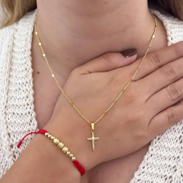 Conjunto De Dama Con Cadena De Tejido Cubana Con Corazones, Dije De Cruz Y Manilla Roja Italiana