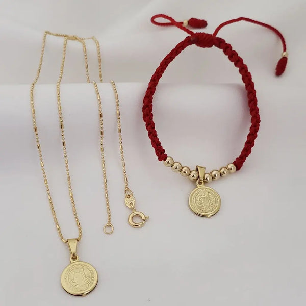 Conjunto de Bebé Con Cadena De Tejido Militar Con Cilindros + Dije De San Benito + Manilla Tejido Macramé Con Dije De San Benito. (Cadena De 40cm-1mm De Grosor)