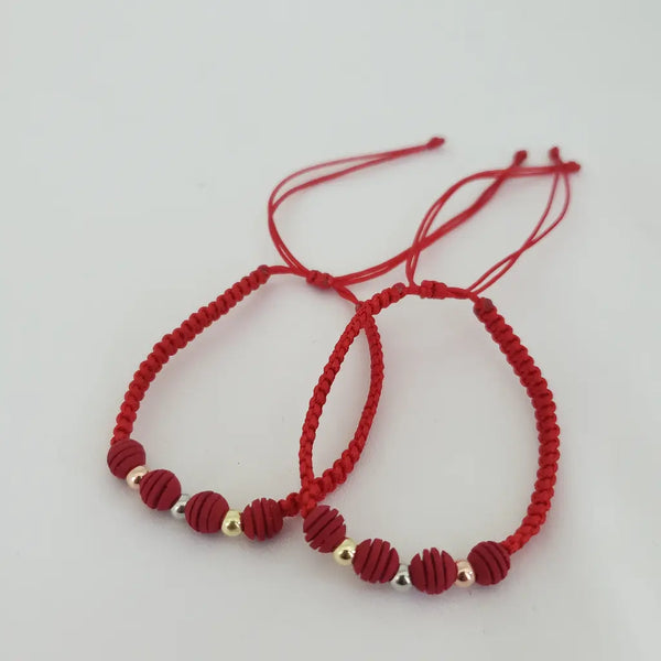 Manillas De Parejas De Tejido Macramé Con Neoprenos Rojos Rayados Y Balines Tres Oros + Envío GRatis