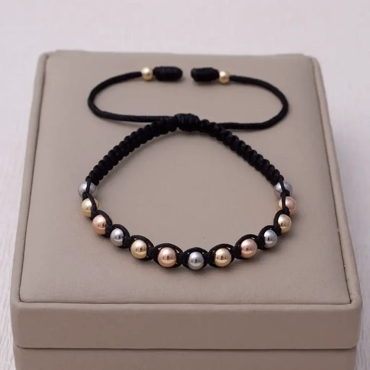 Pulsera De Caballero De Tejido Macramé Con Balines Tres Oros de 4mm